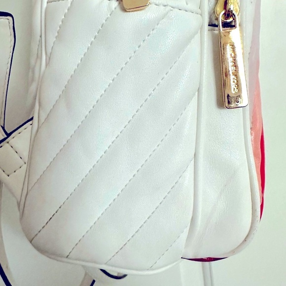 🛑SOLD🛑 Michael Kors Abbey Red/Pink Medium Quilted - Picture 5 of 9